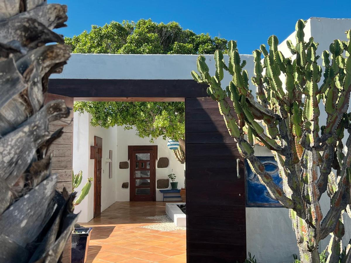 Stylish Getaway With Secluded Patio In Lava Finca Uga Bagian luar foto