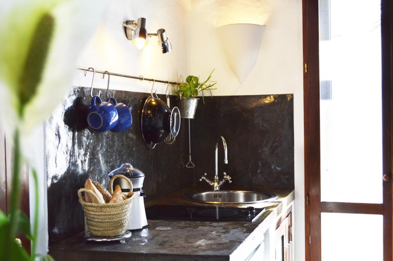 Stylish Getaway With Secluded Patio In Lava Finca Uga Bagian luar foto